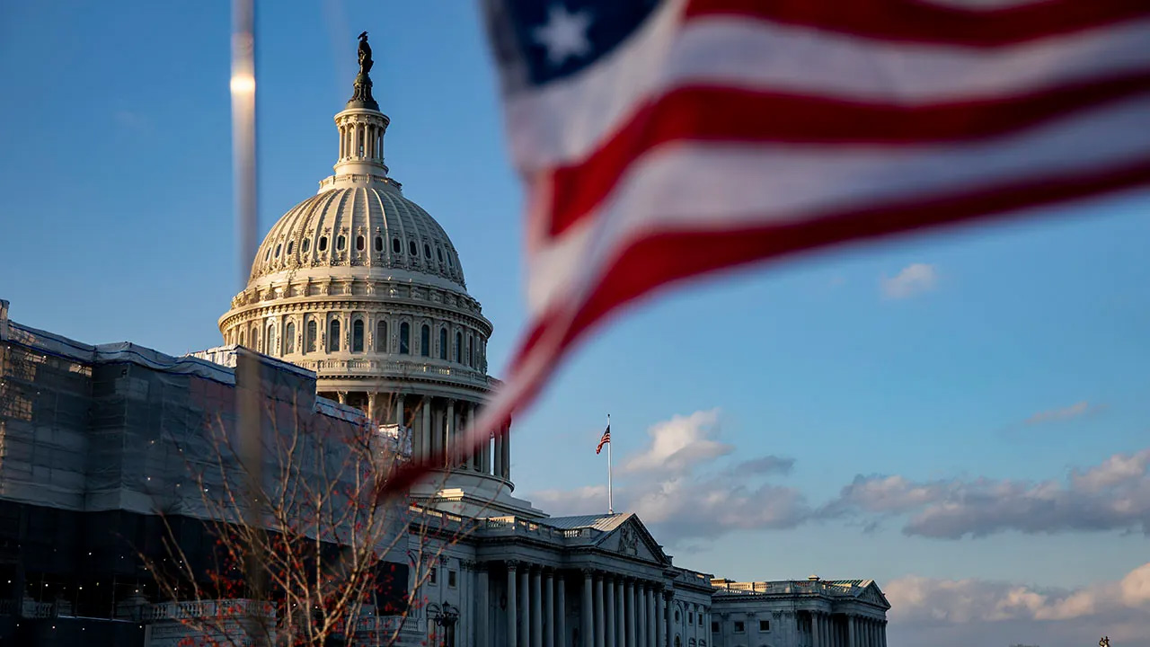 2022 midterm election Republicans, Democrats fight for control of